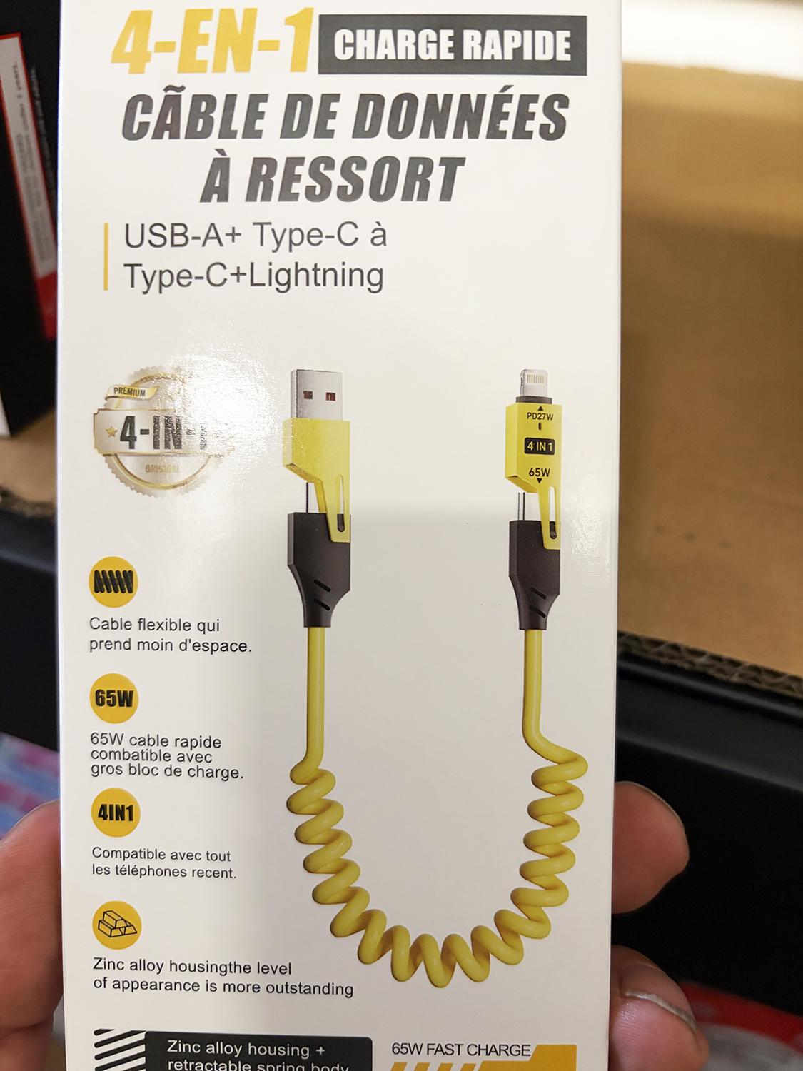 produit-05 Câble de recharge 4 en 1 – Image 1